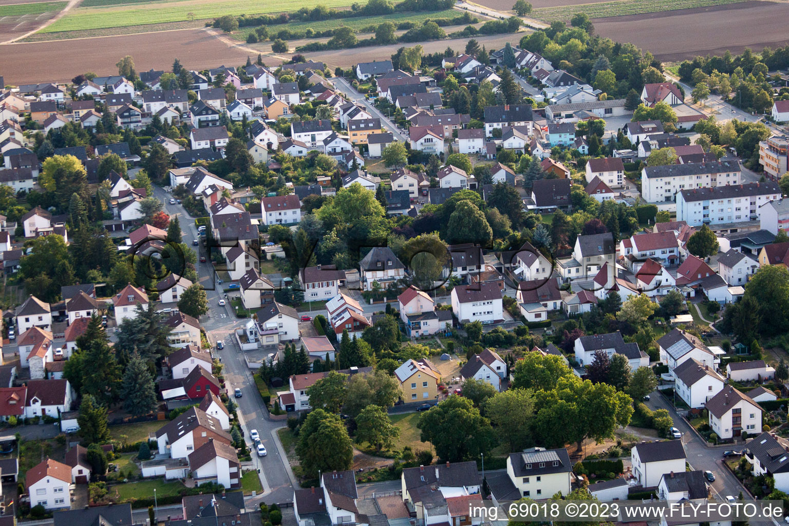 Ortsteil Dannstadt in Dannstadt-Schauernheim im Bundesland Rheinland-Pfalz, Deutschland von der Drohne aus gesehen