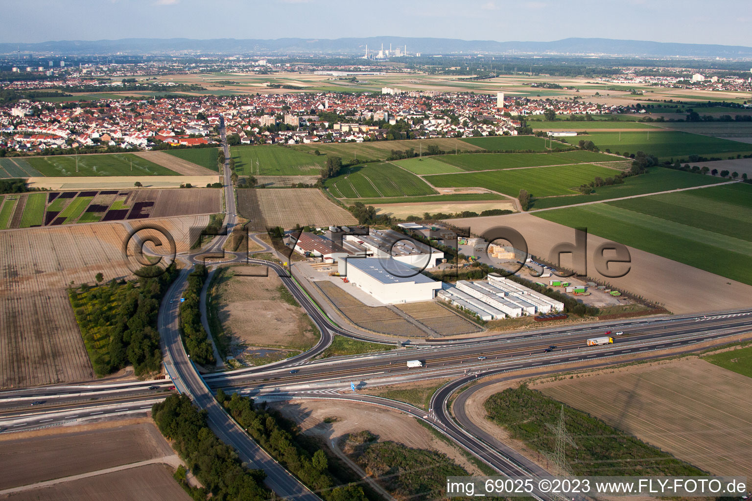 Luftbild von Gemüse Renner V+V in Mutterstadt im Bundesland Rheinland-Pfalz, Deutschland