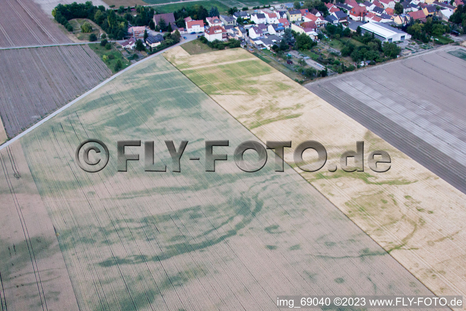 Luftbild von Ortsteil Flomersheim in Frankenthal im Bundesland Rheinland-Pfalz, Deutschland