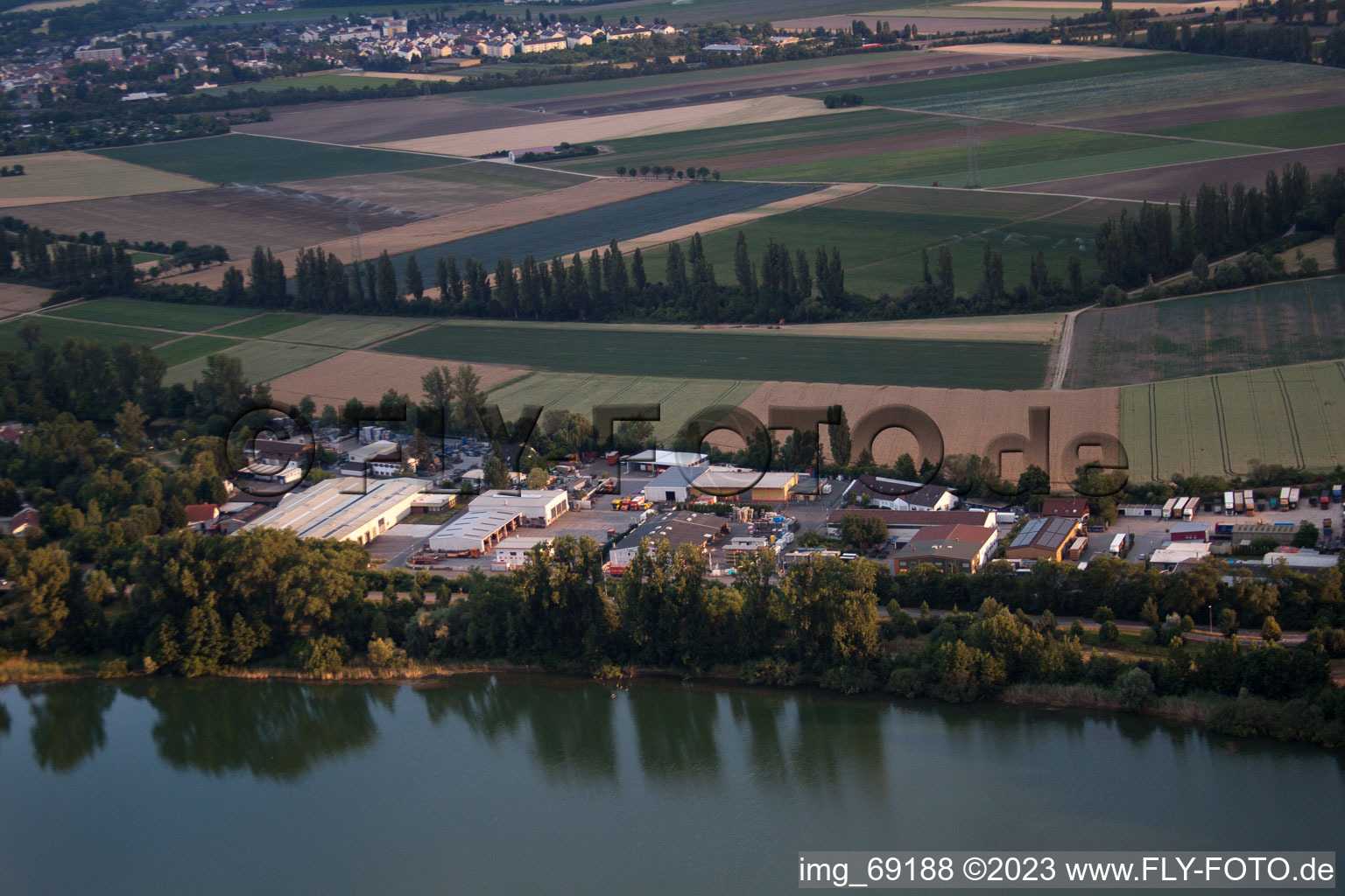 Luftbild von Industriestr im Ortsteil Roxheim in Bobenheim-Roxheim im Bundesland Rheinland-Pfalz, Deutschland