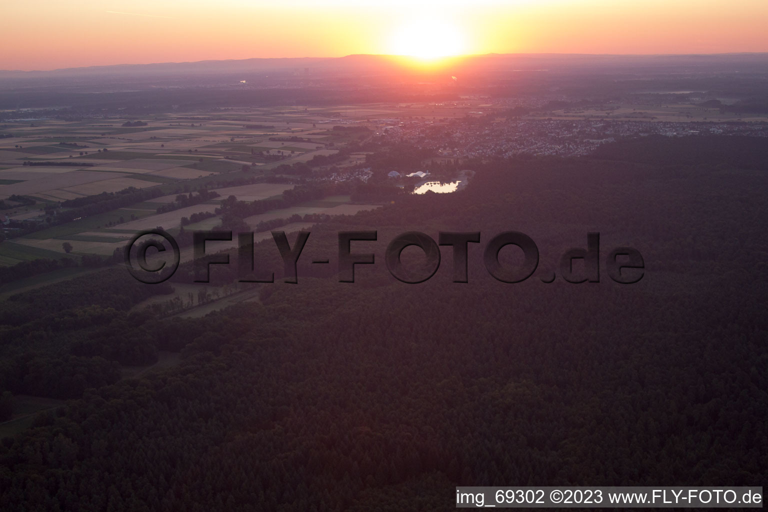 Herxheimweyher im Bundesland Rheinland-Pfalz, Deutschland von einer Drohne aus