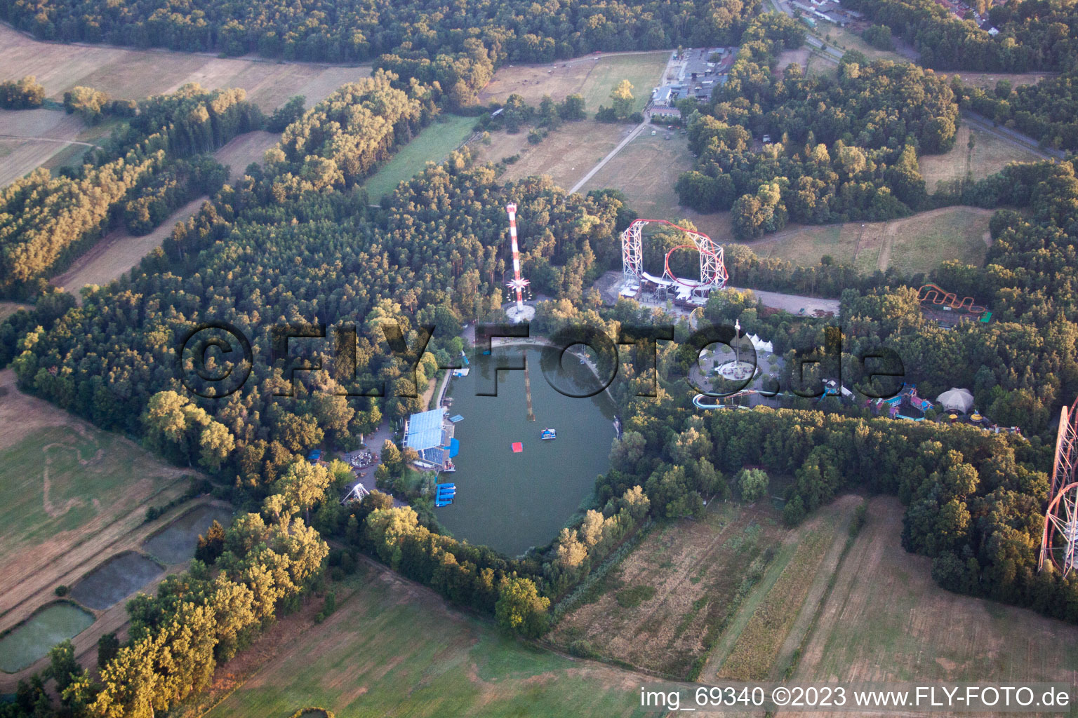 Luftaufnahme von Haßloch, Holiday-Park im Bundesland Rheinland-Pfalz, Deutschland