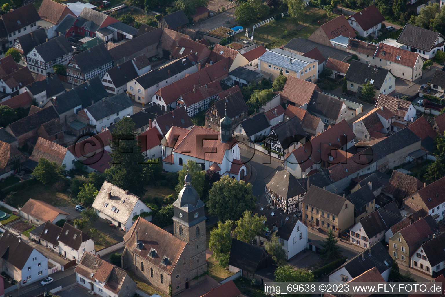 Lustadt im Bundesland Rheinland-Pfalz, Deutschland von einer Drohne aus
