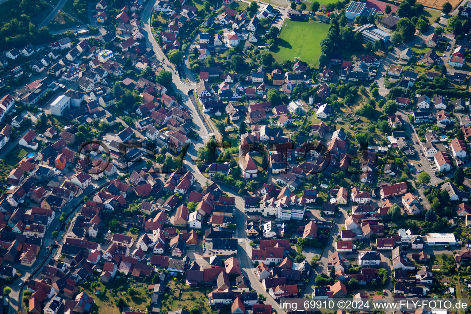 Luftbild von Keltern im Bundesland Baden-Württemberg, Deutschland