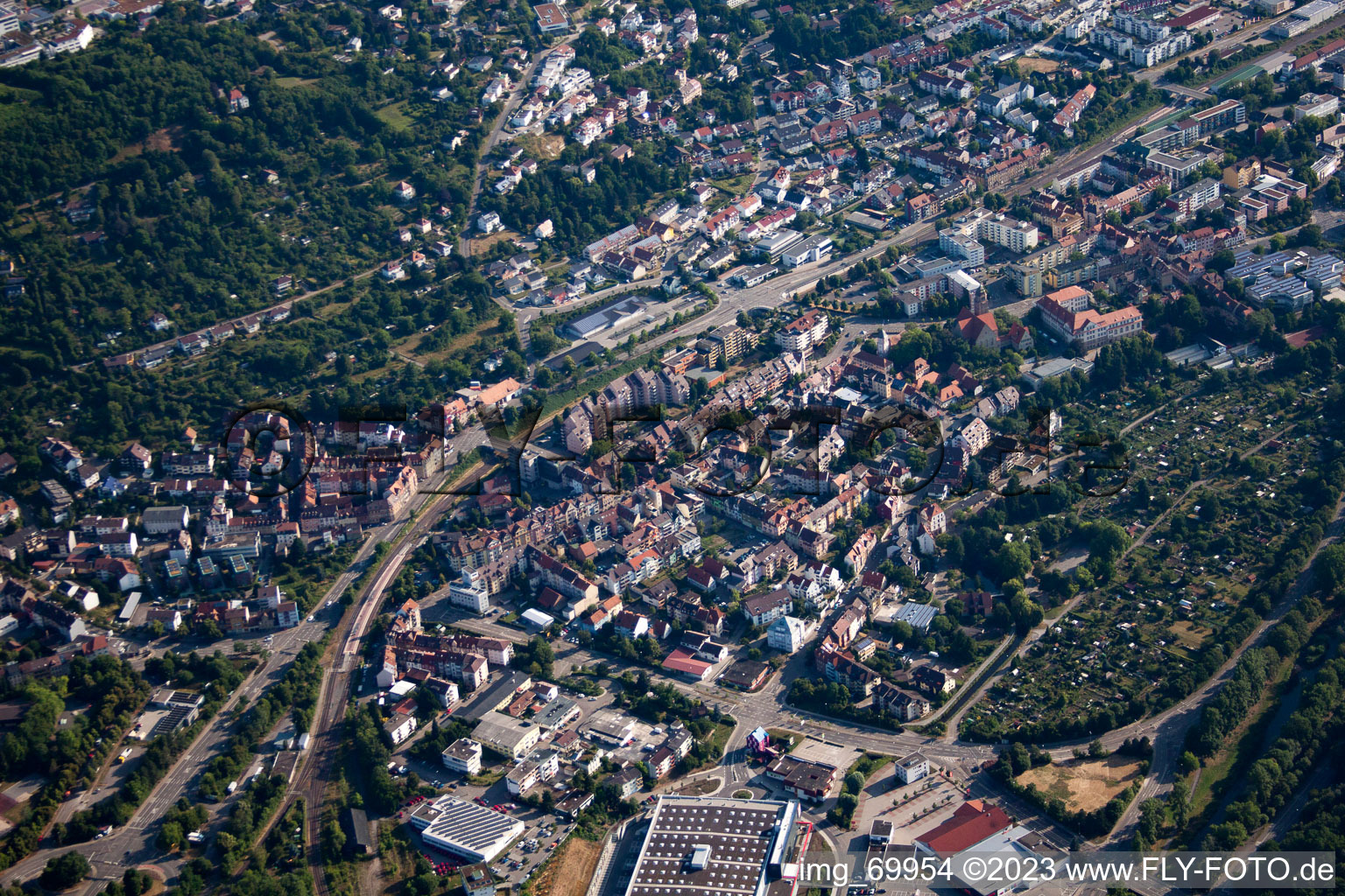 Schrägluftbild von Pforzheim im Bundesland Baden-Württemberg, Deutschland