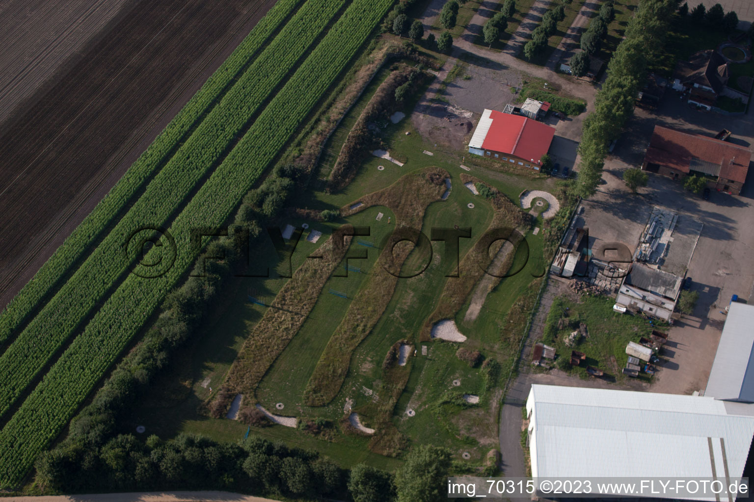 Kandel, Adamshof Fußgolfanlage im Bundesland Rheinland-Pfalz, Deutschland von einer Drohne aus