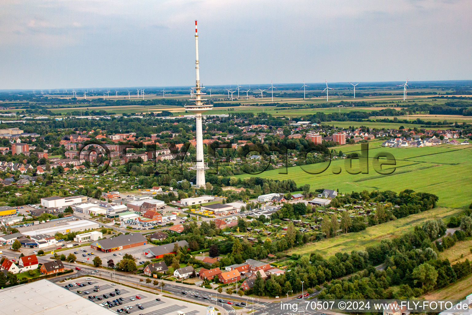 Fernmeldeturm und Fernsehturm Friedrich-Clemens-Gerke-Turm im Ortsteil Süder- und Westerwisch in Cuxhaven im Bundesland Niedersachsen, Deutschland