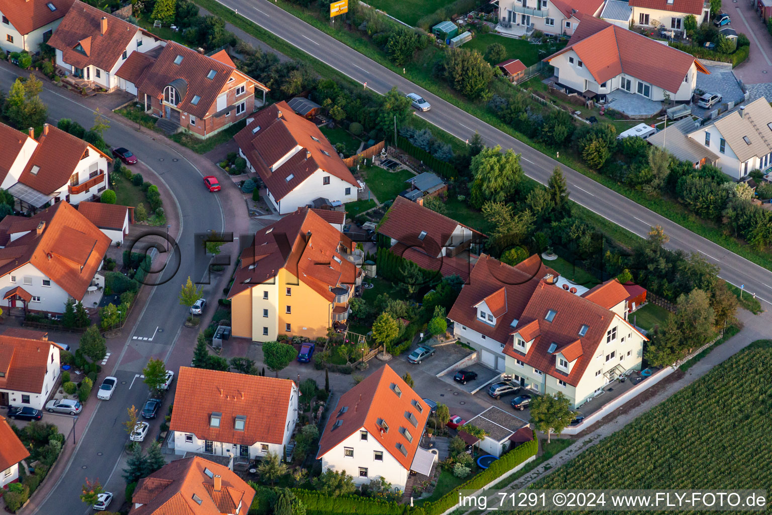 Luftbild von Pommernring in Offenbach an der Queich im Bundesland Rheinland-Pfalz, Deutschland