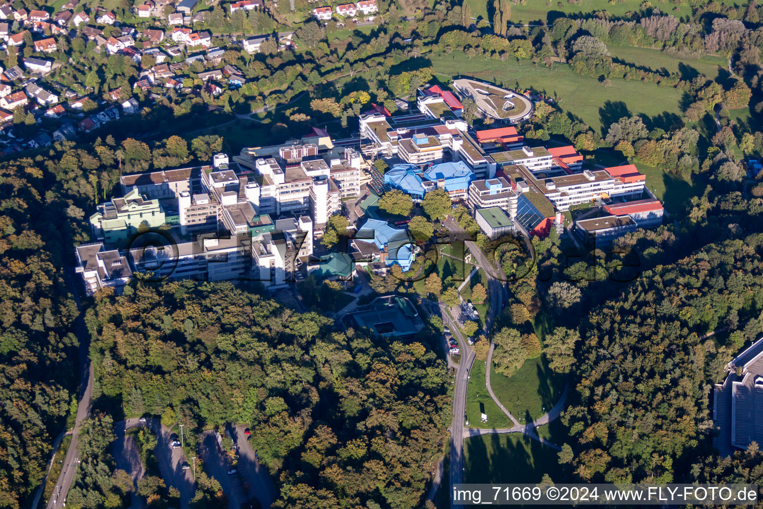Luftaufnahme von Campus- Gebäude der Universität Konstanz im Ortsteil Egg in Konstanz im Bundesland Baden-Württemberg, Deutschland