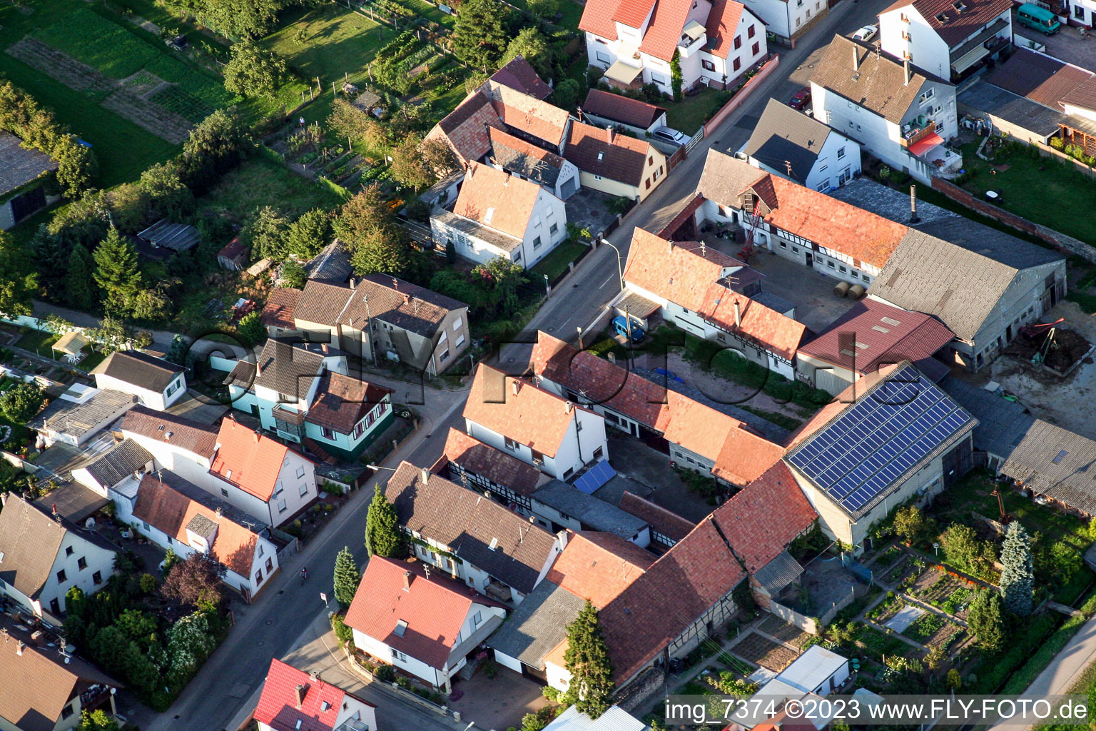 Luftaufnahme von Kandel, Saarstraße von Südwesten im Bundesland Rheinland-Pfalz, Deutschland