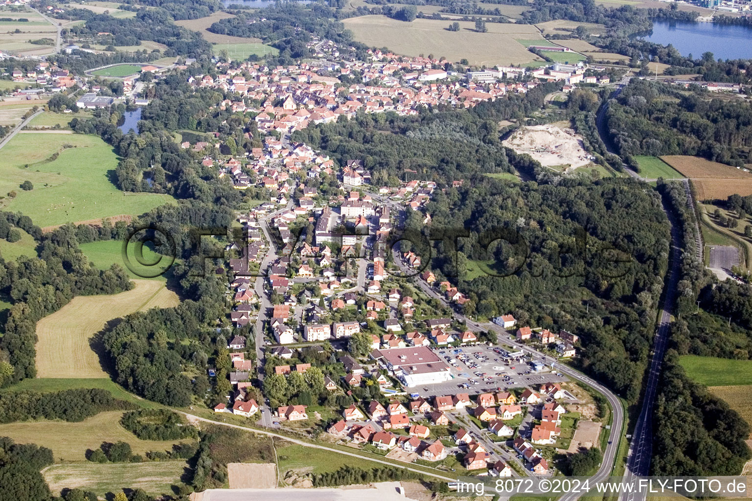 Drohnenbild von Lauterbourg im Bundesland Bas-Rhin, Frankreich