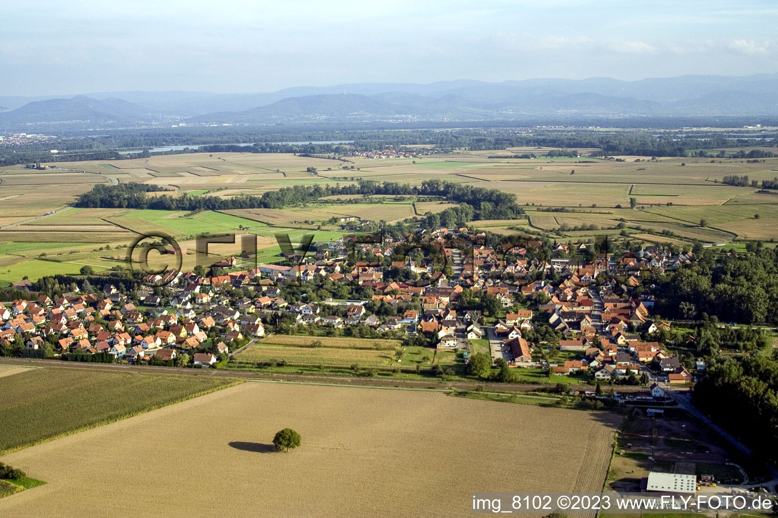 Roppenheim von Westen im Bundesland Bas-Rhin, Frankreich