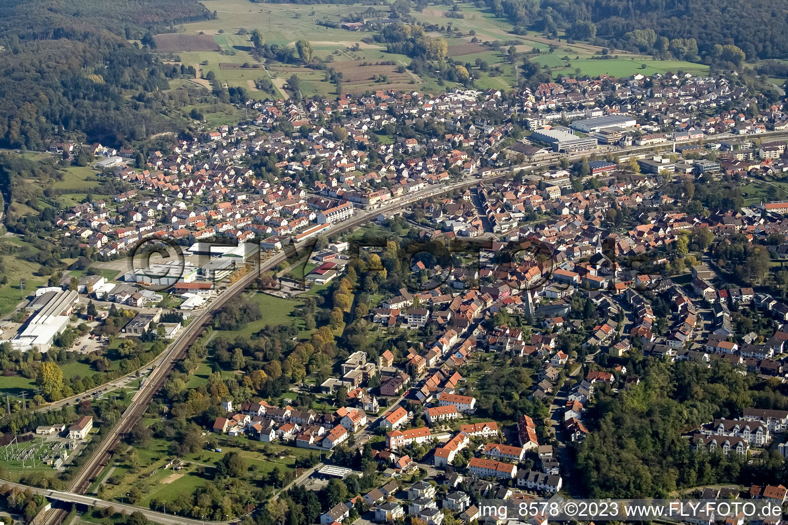 Pfinztal Berghausen von Südwesten im Bundesland Baden-Württemberg, Deutschland
