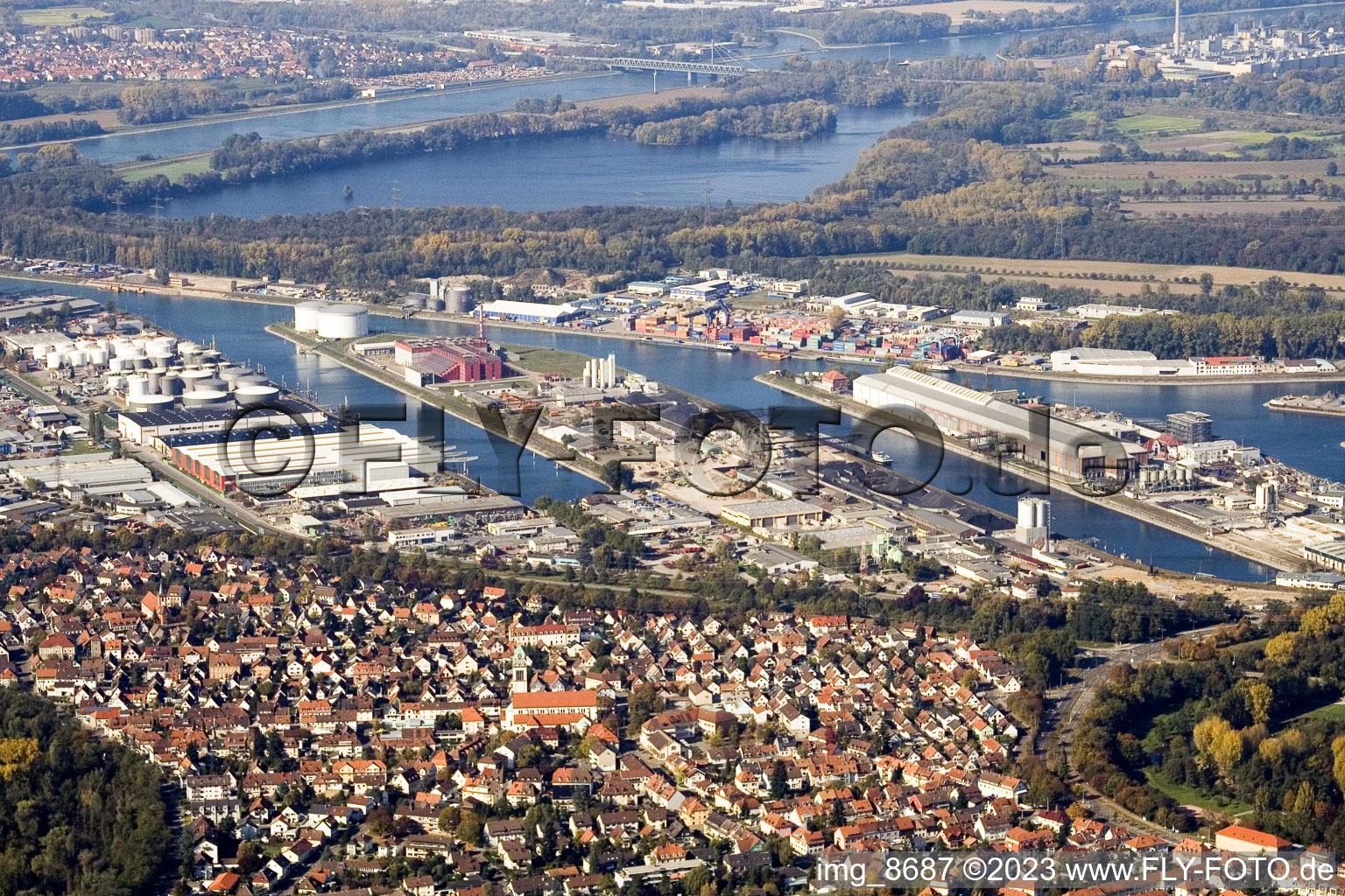 Karlsruhe Daxlanden und Hafen von Südosten im Bundesland Baden-Württemberg, Deutschland