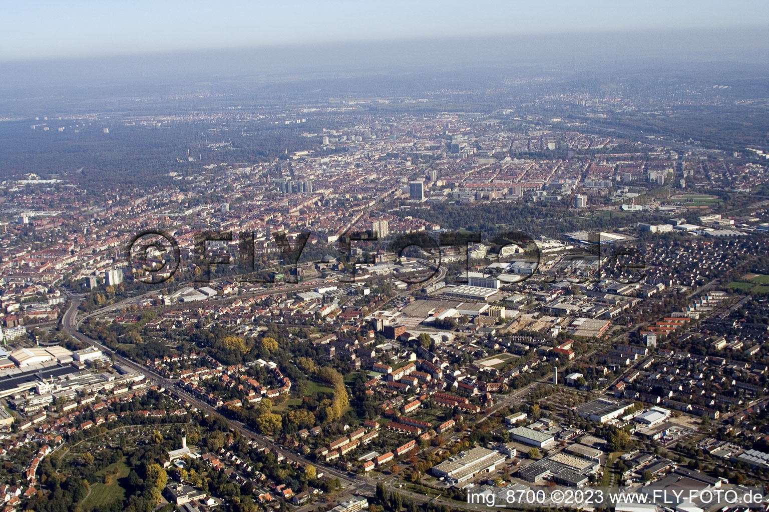 Schrägluftbild von Karlsruhe Grünwinkel im Bundesland Baden-Württemberg, Deutschland