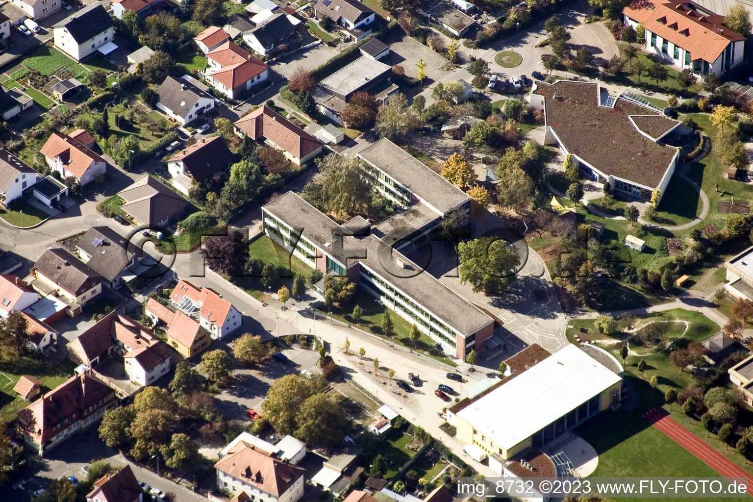 Ortsteil Maximiliansau in Wörth am Rhein im Bundesland Rheinland-Pfalz, Deutschland von einer Drohne aus