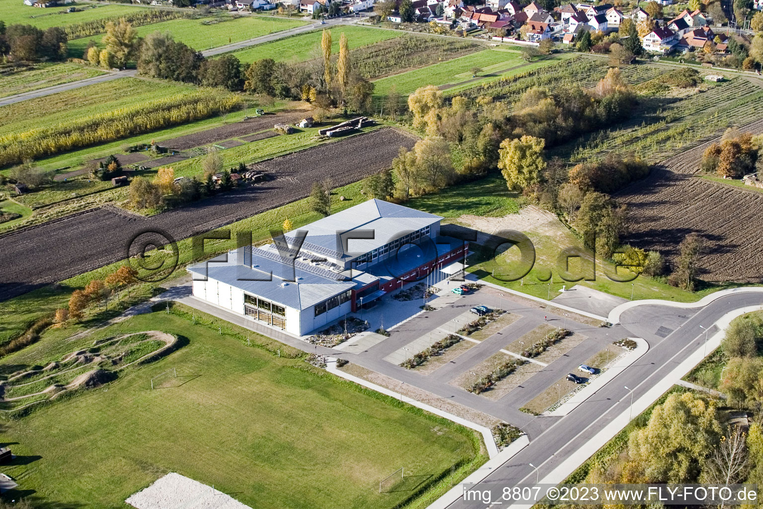 Kandel, Bienwaldhalle im Bundesland Rheinland-Pfalz, Deutschland aus der Luft