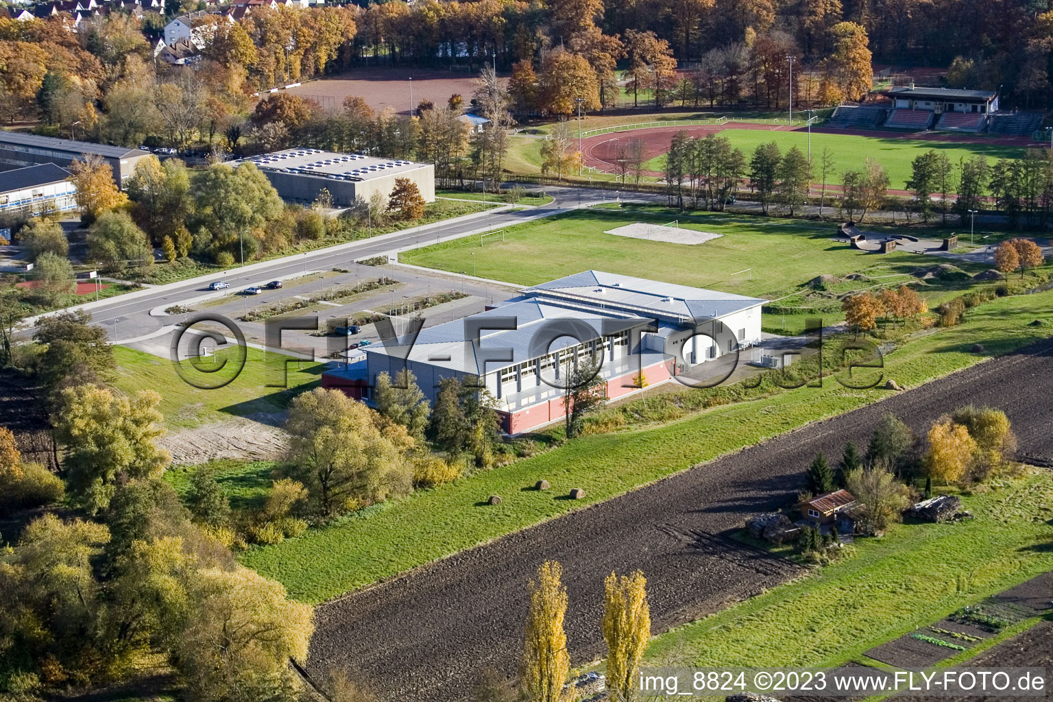 Drohnenbild von Kandel, Bienwaldhalle im Bundesland Rheinland-Pfalz, Deutschland