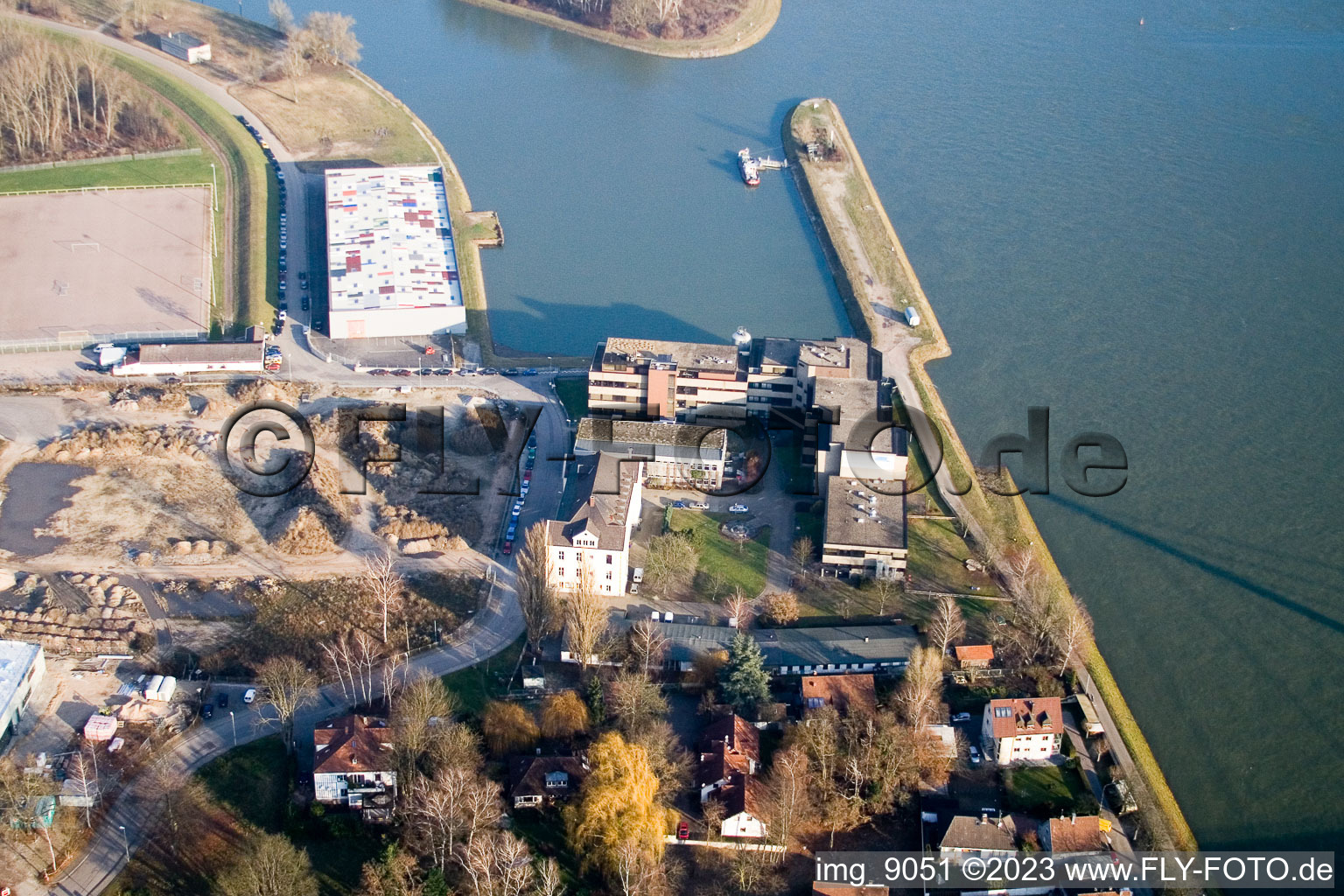 Ortsteil Maximiliansau in Wörth am Rhein im Bundesland Rheinland-Pfalz, Deutschland von oben gesehen
