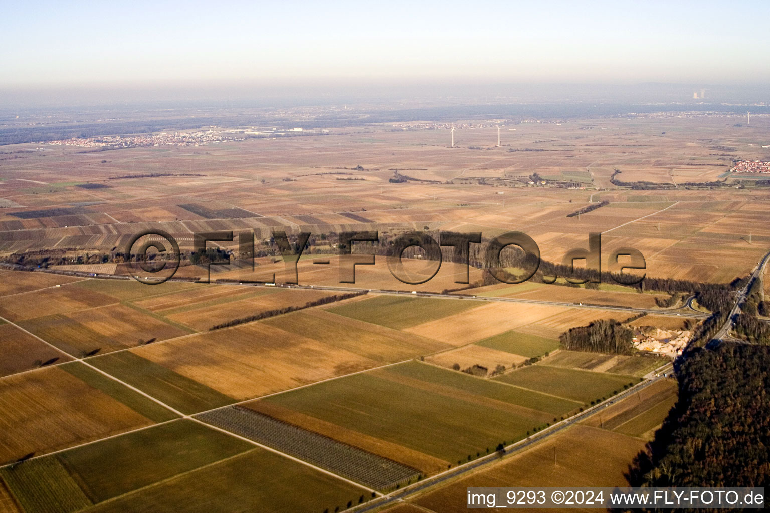 Luftbild von Von Südwesten in Offenbach an der Queich im Bundesland Rheinland-Pfalz, Deutschland