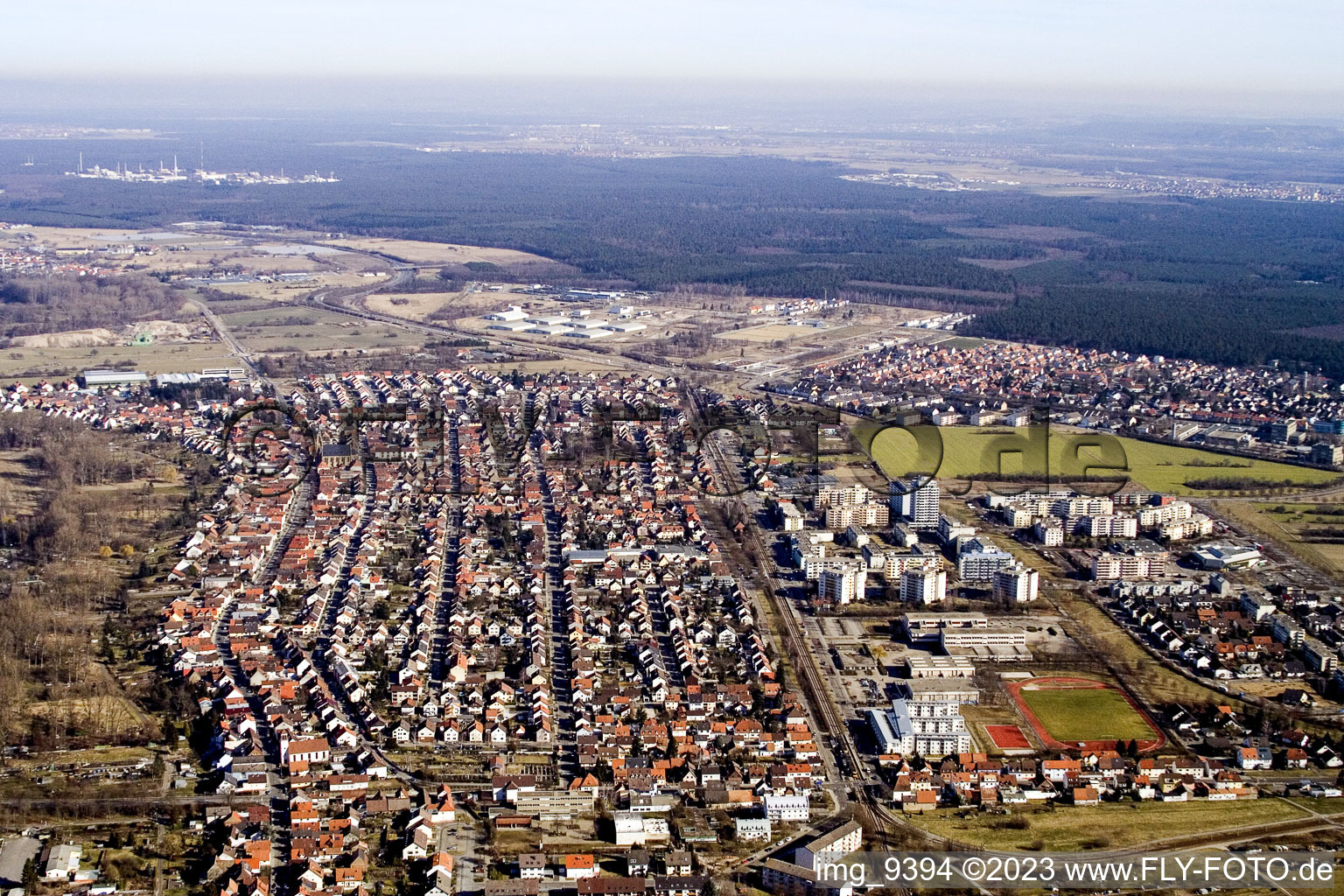 Luftaufnahme von Neureut von Süden in Karlsruhe im Bundesland Baden-Württemberg, Deutschland