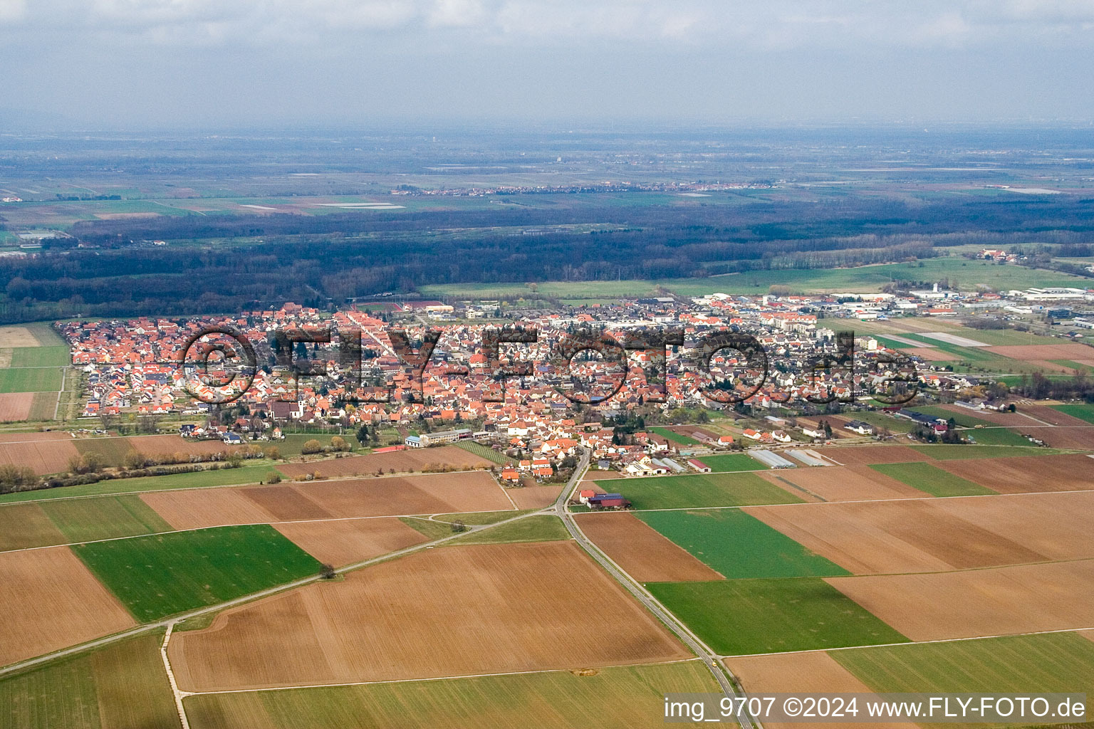 Luftaufnahme von Von Südwesten in Offenbach an der Queich im Bundesland Rheinland-Pfalz, Deutschland