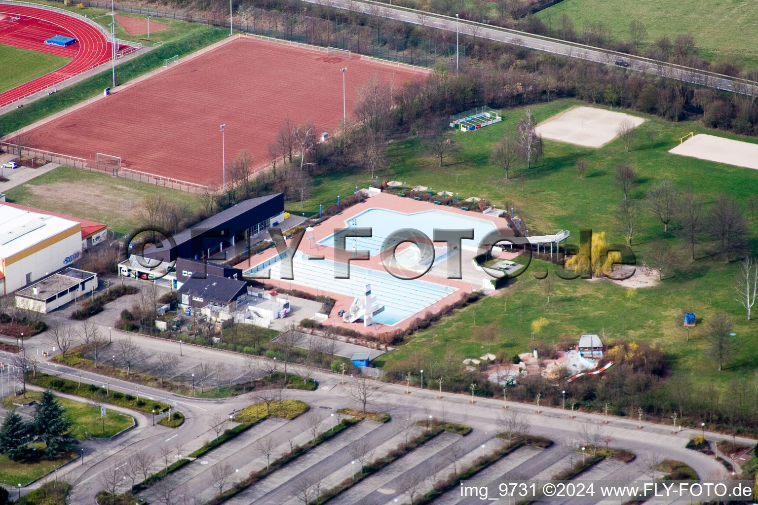 Luftbild von Offenbach an der Queich im Bundesland Rheinland-Pfalz, Deutschland