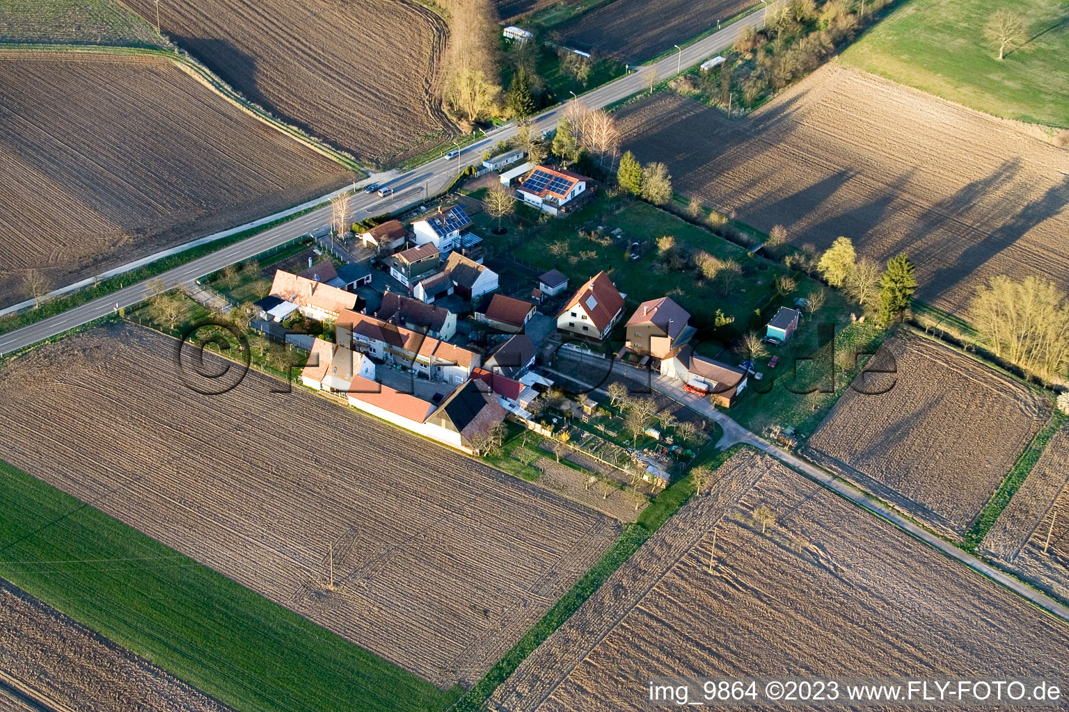 Luftaufnahme von Minfeld, Welschhof im Bundesland Rheinland-Pfalz, Deutschland