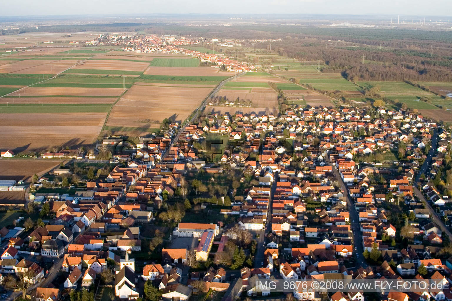 Minfeld im Bundesland Rheinland-Pfalz, Deutschland vom Flugzeug aus