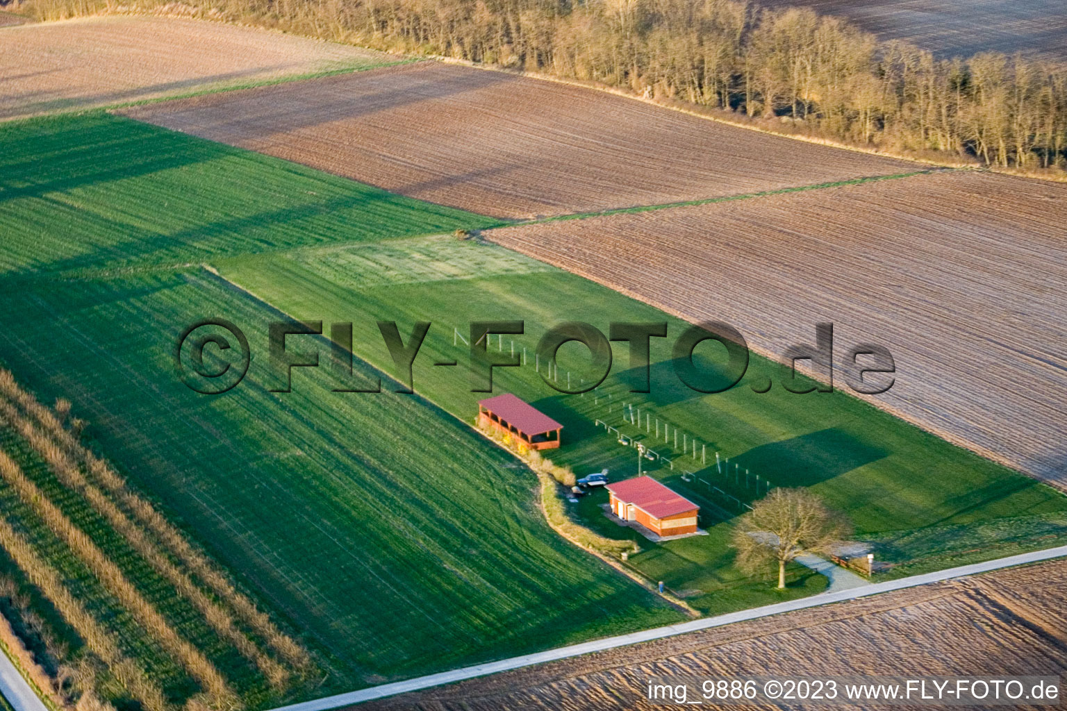 Freckenfeld. Modellflugplatz im Bundesland Rheinland-Pfalz, Deutschland aus der Luft
