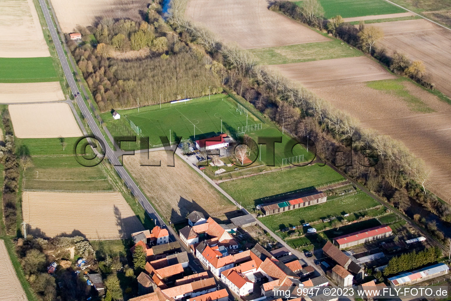 Herxheimweyher im Bundesland Rheinland-Pfalz, Deutschland von oben gesehen