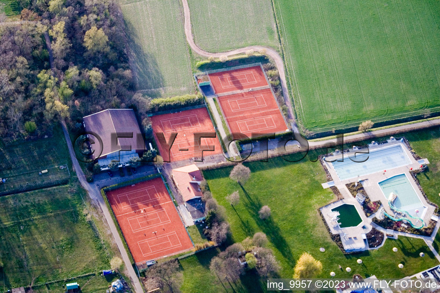 Luftbild von Bellheim, Tennisplatz im Bundesland Rheinland-Pfalz, Deutschland
