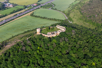Burg Gleichen im Ortsteil Wandersleben in Drei Gleichen im Bundesland Thüringen, Deutschland aus der Luft