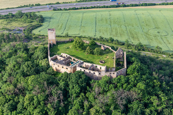 Burg Gleichen im Ortsteil Wandersleben in Drei Gleichen im Bundesland Thüringen, Deutschland aus der Vogelperspektive