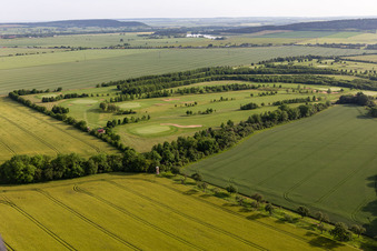 Schrägluftbild von Thüringer Golfclub Drei Gleichen Mühlberg e.V im Bundesland Thüringen, Deutschland