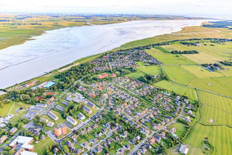 Luftbild von Strandweg an der Eider in Tönning im Bundesland Schleswig-Holstein, Deutschland