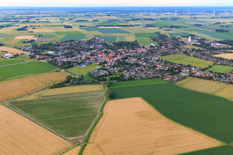 Stadtansicht aus Nordwesten in Wesselburen im Bundesland Schleswig-Holstein, Deutschland