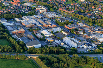 Industriegebiet Siemensstraße mit KLOCKE Möbelwerkstätte GmbH, fagus Holzspielzeug und Salvia NRW GmbH in Borken im Bundesland Nordrhein-Westfalen, Deutschland