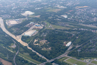 Tata Steel am Rhein-Herne-Kanal im Ortsteil Bismarck in Gelsenkirchen im Bundesland Nordrhein-Westfalen, Deutschland