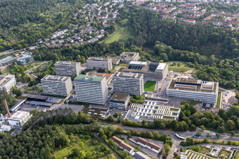 Campus- Gebäude der Universität Tübingen an der Schnarrenbergstraße in Tübingen im Bundesland Baden-Württemberg, Deutschland