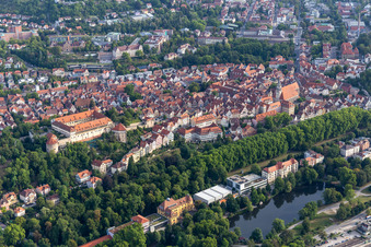Luftbild von Ortsansicht der Straßen und Häuser der Wohngebiete in Tübingen im Bundesland Baden-Württemberg, Deutschland