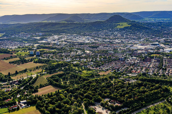 Ortansicht hinterm Friedhof Römerschanze in Reutlingen im Bundesland Baden-Württemberg, Deutschland