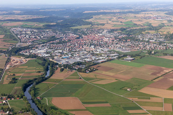 Stadtgebiet mit Außenbezirken und Innenstadtbereich in Rottenburg am Neckar im Bundesland Baden-Württemberg, Deutschland
