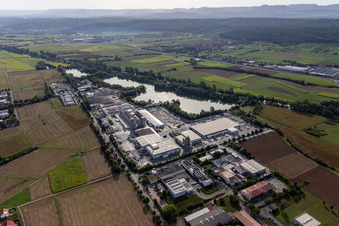 Luftbild von Industrie- und Gewerbegebiet am Baggersee mit Wabra GmbH, Aicheler & Braun GmbH, Betonwerk, Flammer Bauunternehmung, Händle Härterei GmbH,Beton Kemmler GmbH, in Hirschau in Tübingen im Bundesland Baden-Württemberg, Deutschland