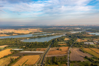 Rhein-Staustufe Iffezheim im Bundesland Baden-Württemberg, Deutschland