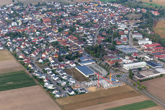 Ortsansicht aus Nordosten ALDI in Hügelsheim im Bundesland Baden-Württemberg, Deutschland