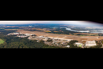 Panorama des Baden-Airpark im Ortsteil Söllingen in Rheinmünster im Bundesland Baden-Württemberg, Deutschland