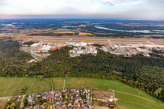 Luftaufnahme von Baden-Airpark im Ortsteil Söllingen in Rheinmünster im Bundesland Baden-Württemberg, Deutschland