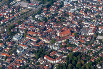 Stadtansicht vom Innenstadtbereich in Oberkirch im Ortsteil Gaisbach im Bundesland Baden-Württemberg, Deutschland
