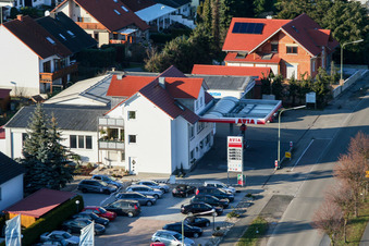 Tankstelle in Hatzenbühl im Bundesland Rheinland-Pfalz, Deutschland